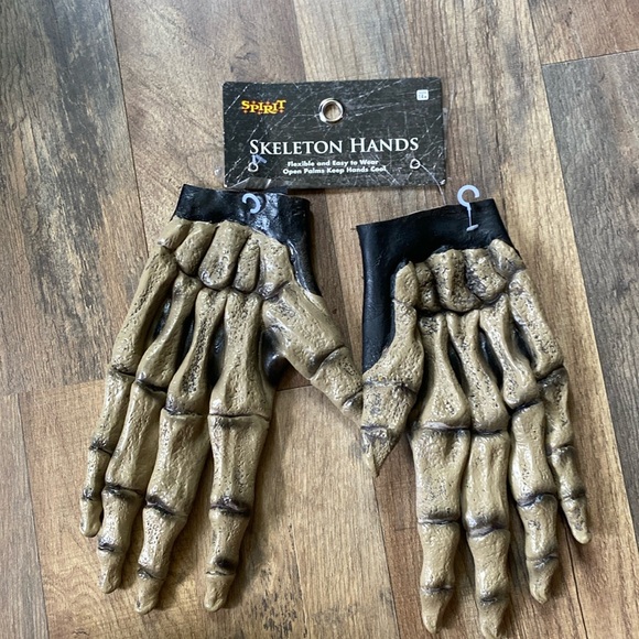 Skeleton Hands -Spirit Halloween - Picture 3 of 5
